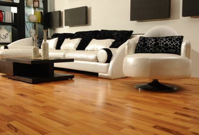 处理品≠不合格产品 地板脱漆,消费者退货--装饰建材--中国经济新闻网